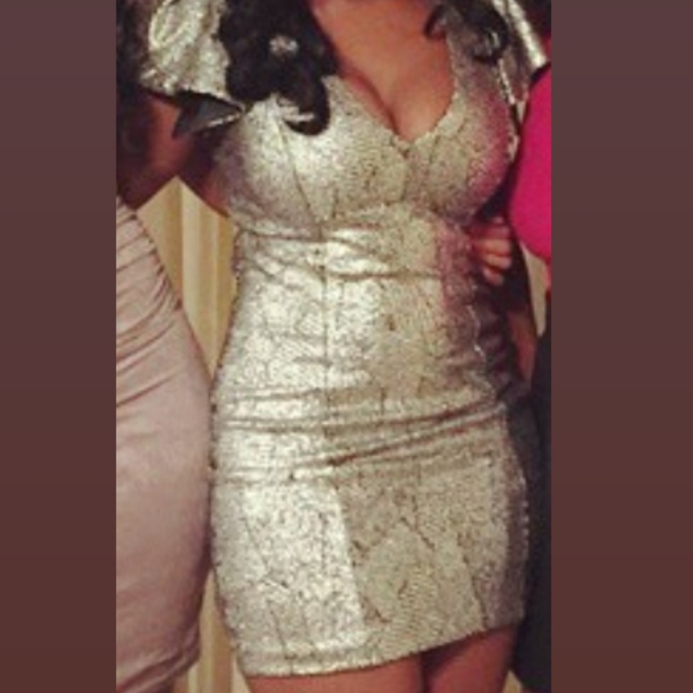 Dress - Picture 4 of 4